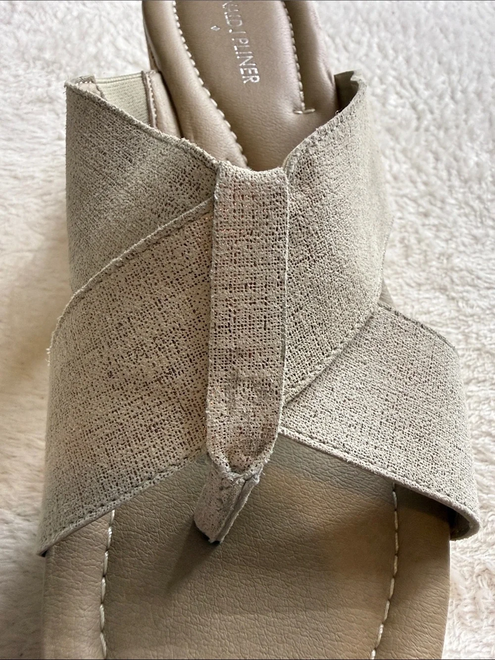 Donald J Pliner Shima Beige Grey Shimmer Cork Wedge Slide Sandals Size 8.5
